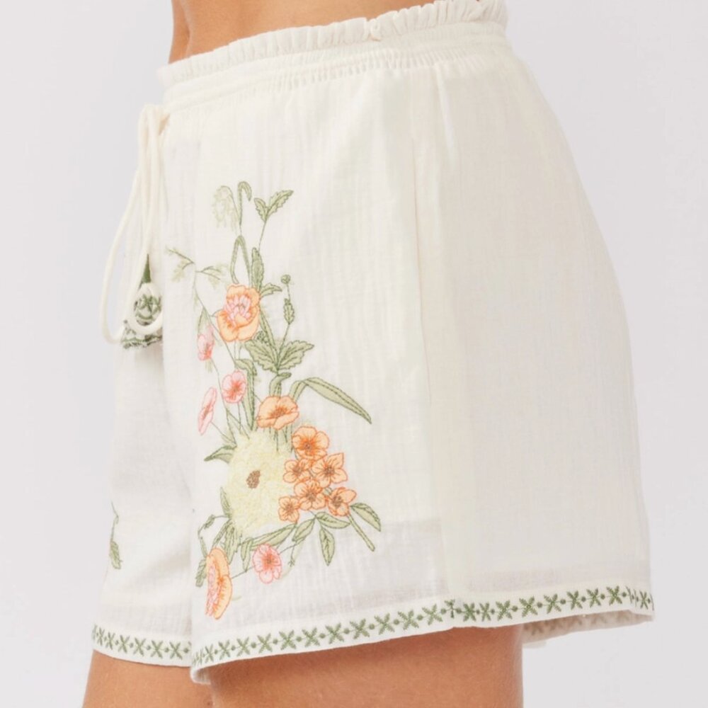 Embroidered Floral Linen Feel Shorts